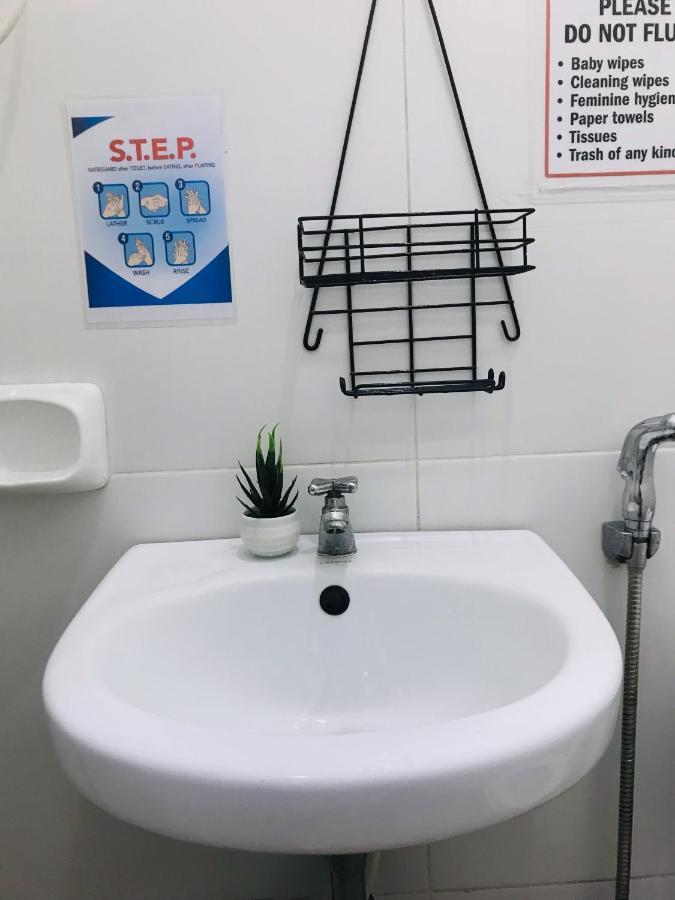 Queen'S Room Rental 2 爱妮岛 外观 照片