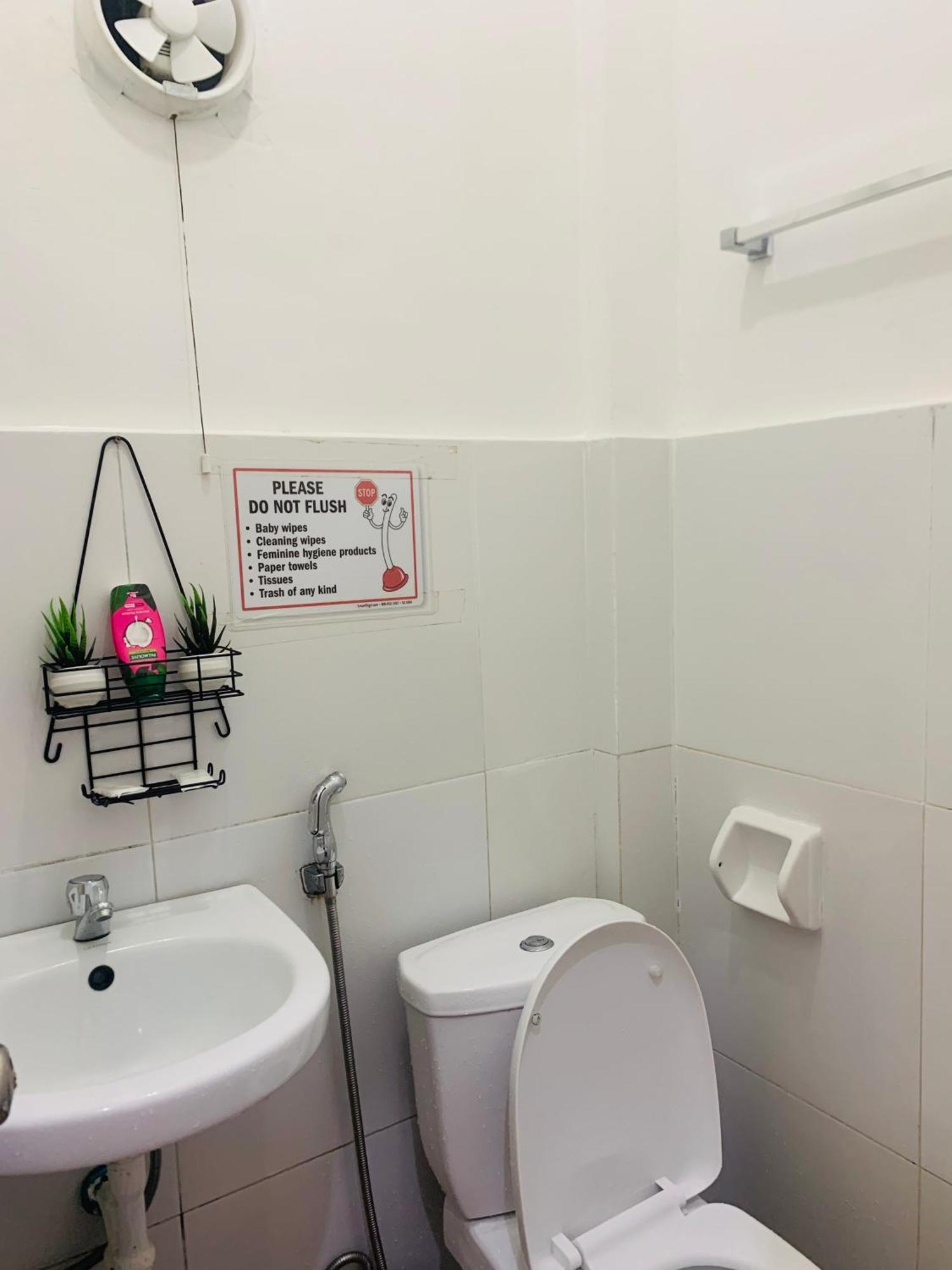 Queen'S Room Rental 2 爱妮岛 外观 照片